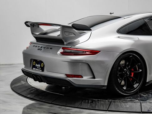 Used 2018 Porsche 911 GT3 w/ Sport Chrono Package image 17