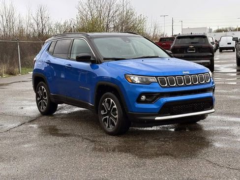 Used 2022 Jeep Compass Limited image 8