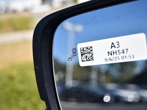 New 2025 Honda Pilot TrailSport image 10