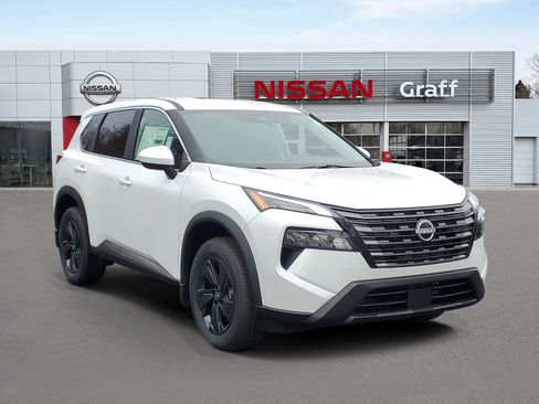 New 2026 Nissan Rogue SV w/ Cold Weather Package AWD/4WD image 2