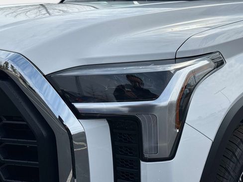 New 2026 Toyota Tundra SR5 image 8