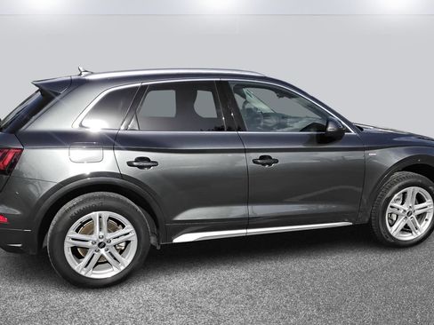 Certified 2024 Audi Q5 e Premium Plus w/ Premium Plus Package image 4