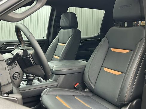 Used 2025 GMC Sierra 1500 AT4 w/ AT4 Premium Package image 34