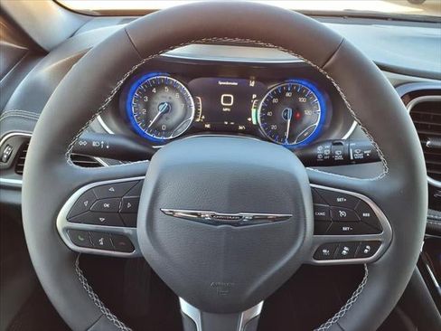 New 2026 Chrysler Pacifica Limited w/ Trailer Tow Group image 42