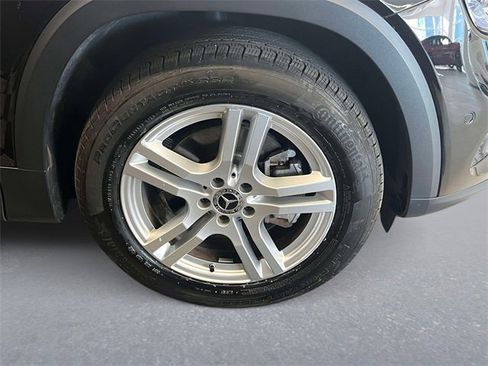 Used 2022 Mercedes-Benz GLB 250 4MATIC image 7