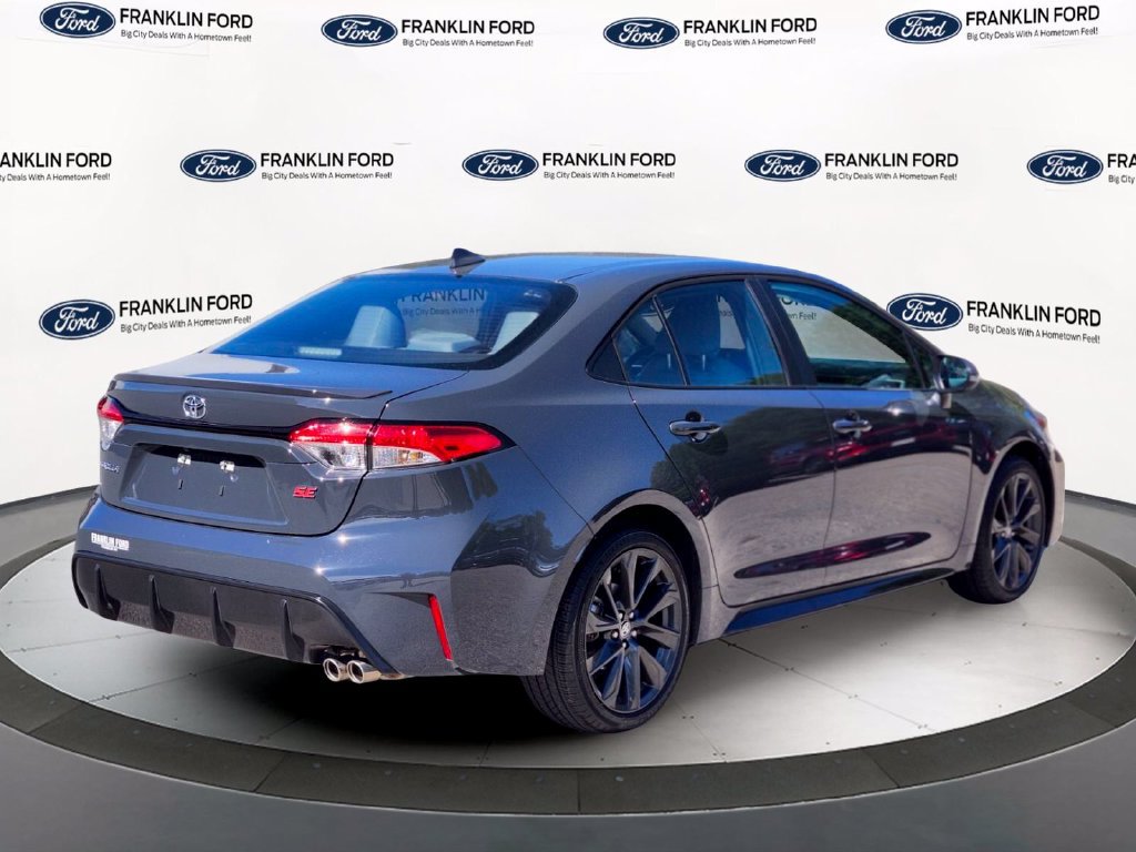 Used 2026 Toyota Corolla SE FWD image 5