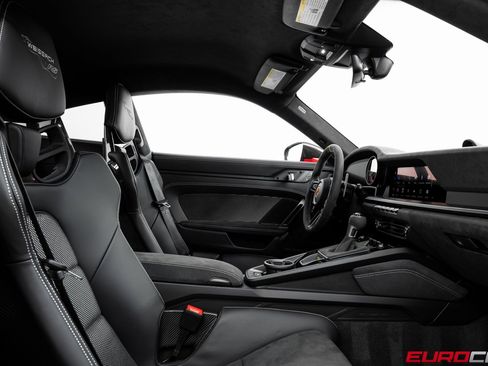 Used 2025 Porsche 911 GT3 RS image 45