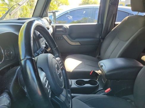 Used 2017 Jeep Wrangler Unlimited Sport image 5