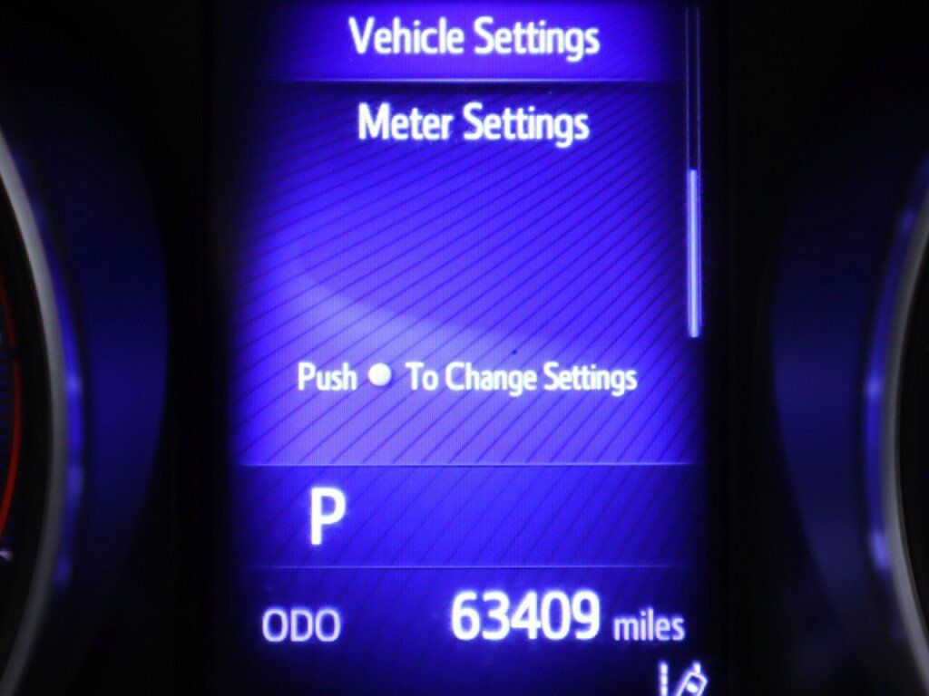 Used 2018 Toyota C-HR XLE FWD image 15