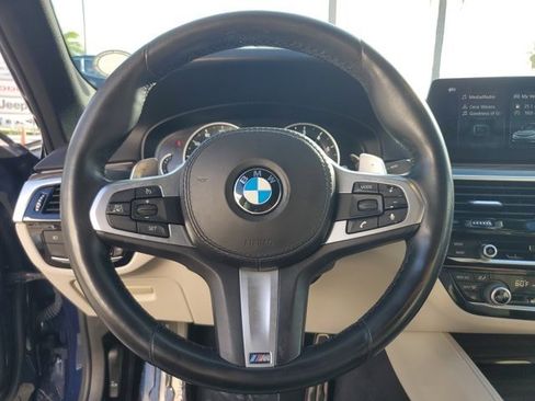 Used 2018 BMW 540i RWD image 29