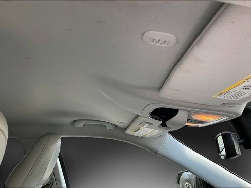 Used 2020 Jeep Cherokee Limited w/ Luxury Group image 21