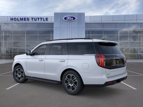 New 2026 Ford Expedition Active RWD image 4