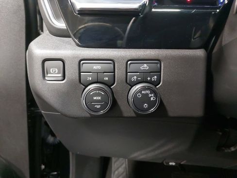 Used 2024 Chevrolet Silverado 1500 LT image 26