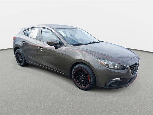 Used 2014 MAZDA MAZDA3 i Touring image 3