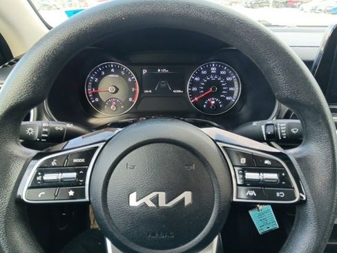 Used 2023 Kia Forte LXS image 12
