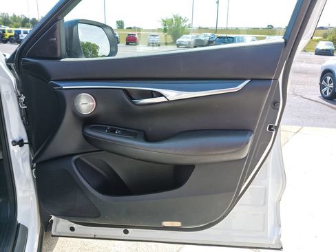 Used 2023 INFINITI QX50 Sport FWD image 26