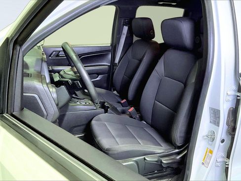 Used 2023 Chevrolet Colorado W/T image 19