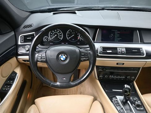 Used 2013 BMW 535i Gran Turismo xDrive image 17