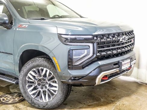 New 2026 Chevrolet Suburban Z71 w/ Z71 Off-Road Package image 3
