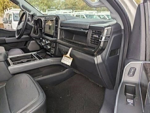 New 2024 Ford F250 Lariat w/ Lariat Ultimate Package image 45