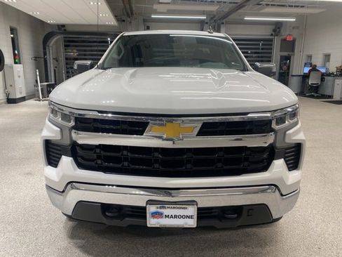 Used 2022 Chevrolet Silverado 1500 LT w/ Max Trailering Package image 2