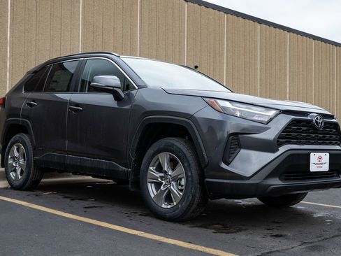 New 2025 Toyota RAV4 XLE w/ Convenience Package image 2