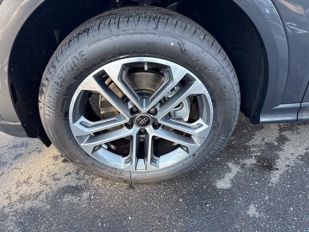 New 2026 Audi Q5 Premium AWD/4WD image 10