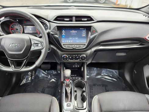 Used 2023 Chevrolet TrailBlazer RS w/ Sun and Liftgate Package image 12
