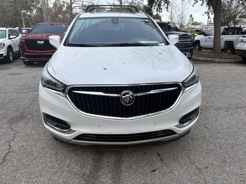 Used 2018 Buick Enclave Premium w/ Experience Buick Package image 2