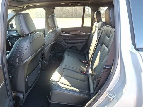 New 2025 Jeep Grand Cherokee Limited w/ MOPAR Finishing Package image 7