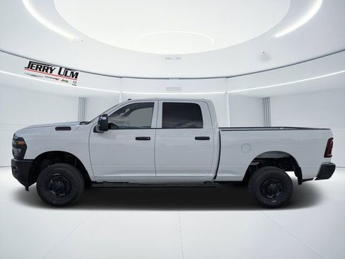 New 2026 RAM 2500 Tradesman AWD/4WD image 6