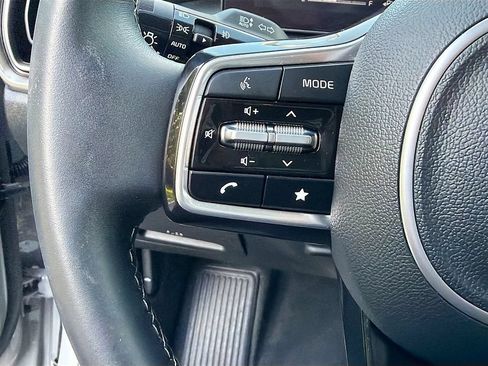 Used 2025 Kia Sorento EX AWD/4WD image 38