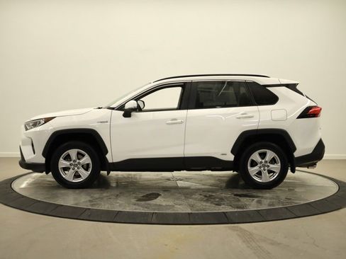 Used 2020 Toyota RAV4 XLE image 6