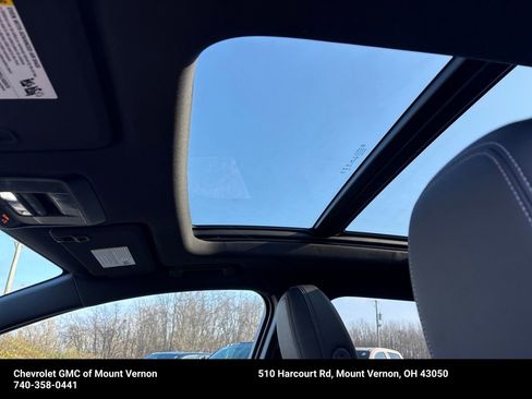 New 2026 Chevrolet Equinox EV LT FWD image 24