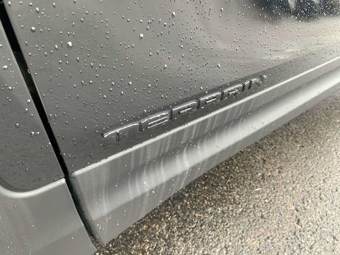 Certified 2023 GMC Terrain SLT w/ Elevation Edition AWD/4WD image 30