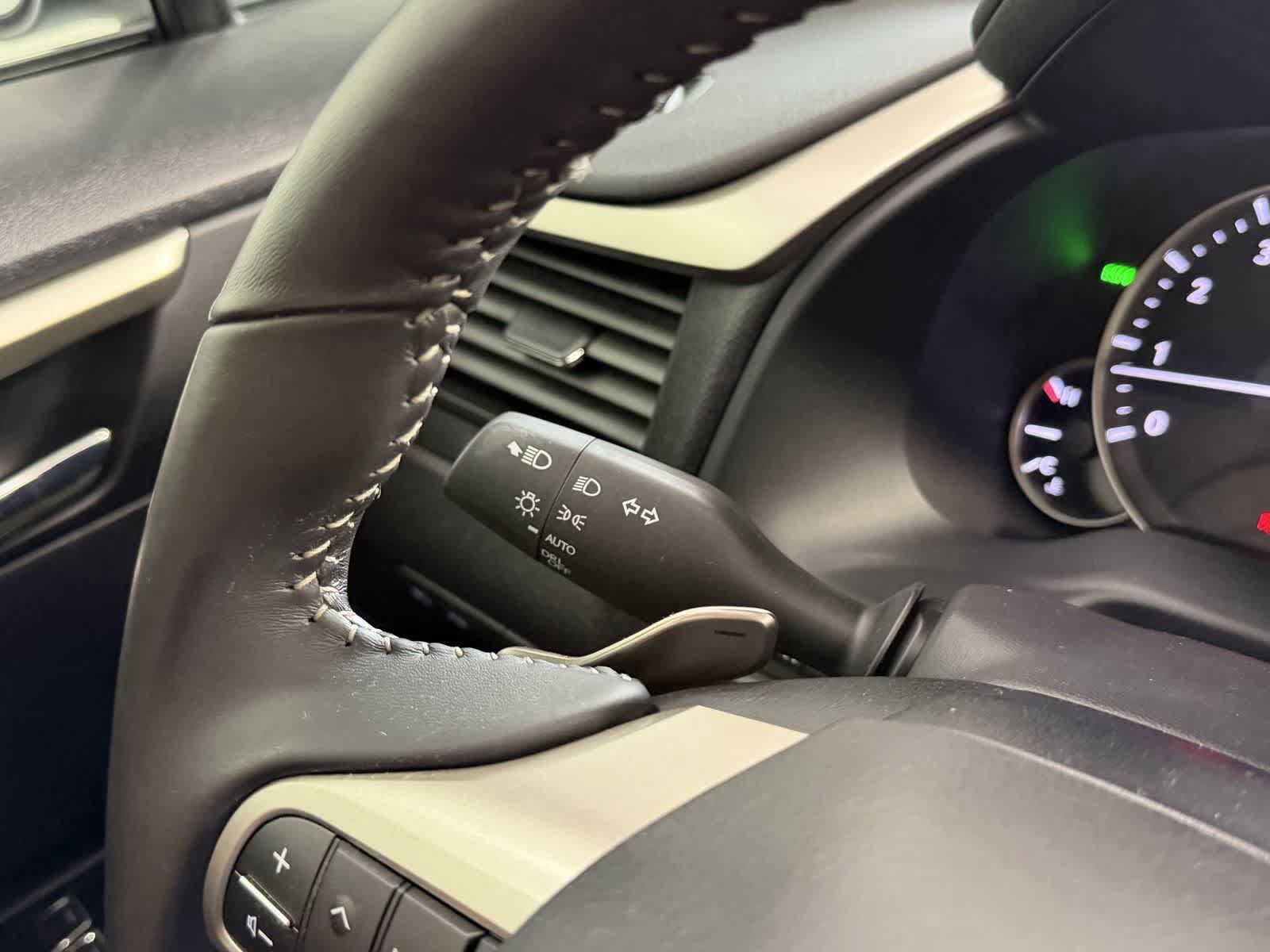 Used 2020 Lexus RX 350 FWD w/ Accessory Package image 16