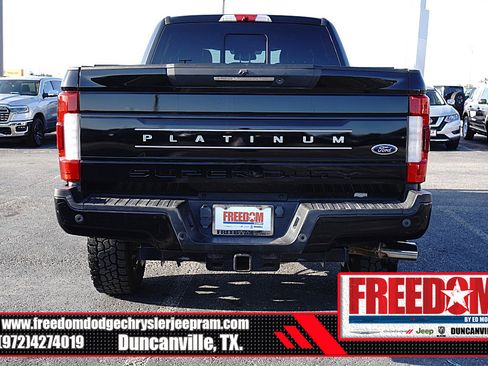 Used 2017 Ford F250 Platinum w/ Platinum Ultimate Package AWD/4WD image 4
