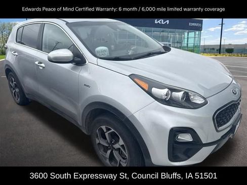 Used 2022 Kia Sportage LX AWD/4WD image 2