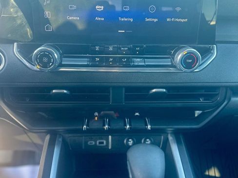 Used 2024 Chevrolet Colorado Trail Boss w/ Advanced Trailering Package image 17