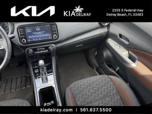 Used 2021 Nissan Kicks SR FWD image 14