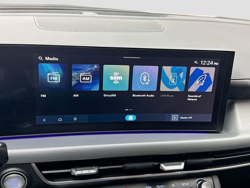 Used 2025 Hyundai Sonata Limited FWD image 11