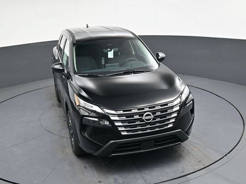 Certified 2026 Nissan Rogue SV FWD image 29