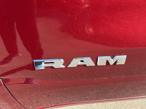 Used 2019 RAM 1500 Big Horn image 32