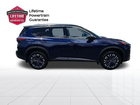 Used 2025 Nissan Rogue SL w/ Tech Package AWD/4WD image 6