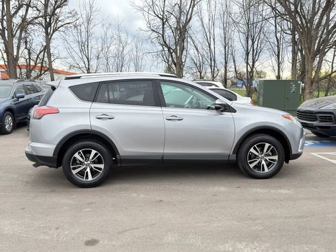 Used 2016 Toyota RAV4 XLE image 7