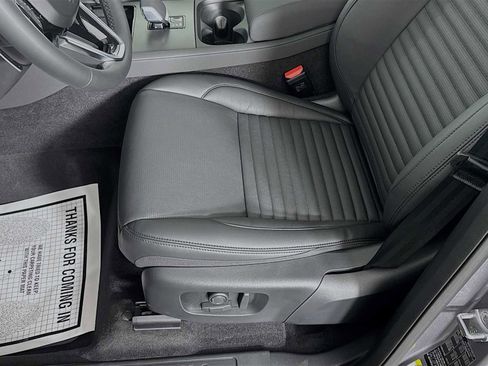 New 2025 Land Rover Discovery Sport S image 20