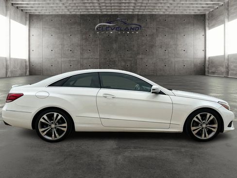 Used 2014 Mercedes-Benz E 350 4MATIC Coupe image 2