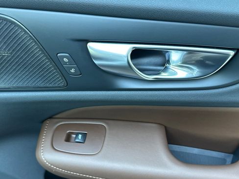 Certified 2026 Volvo V60 B5 Cross Country Plus w/ Climate Package image 19