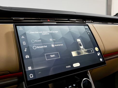 Used 2023 Land Rover Range Rover Autobiography image 73