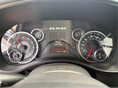 Used 2025 RAM 1500 Big Horn RWD image 10